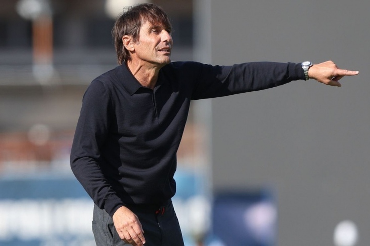 کونته پس از تساوی ناپولی مقابل کومو: «امروز از بعد از پیروزی‌هایمان خوشحال‌ترم.»