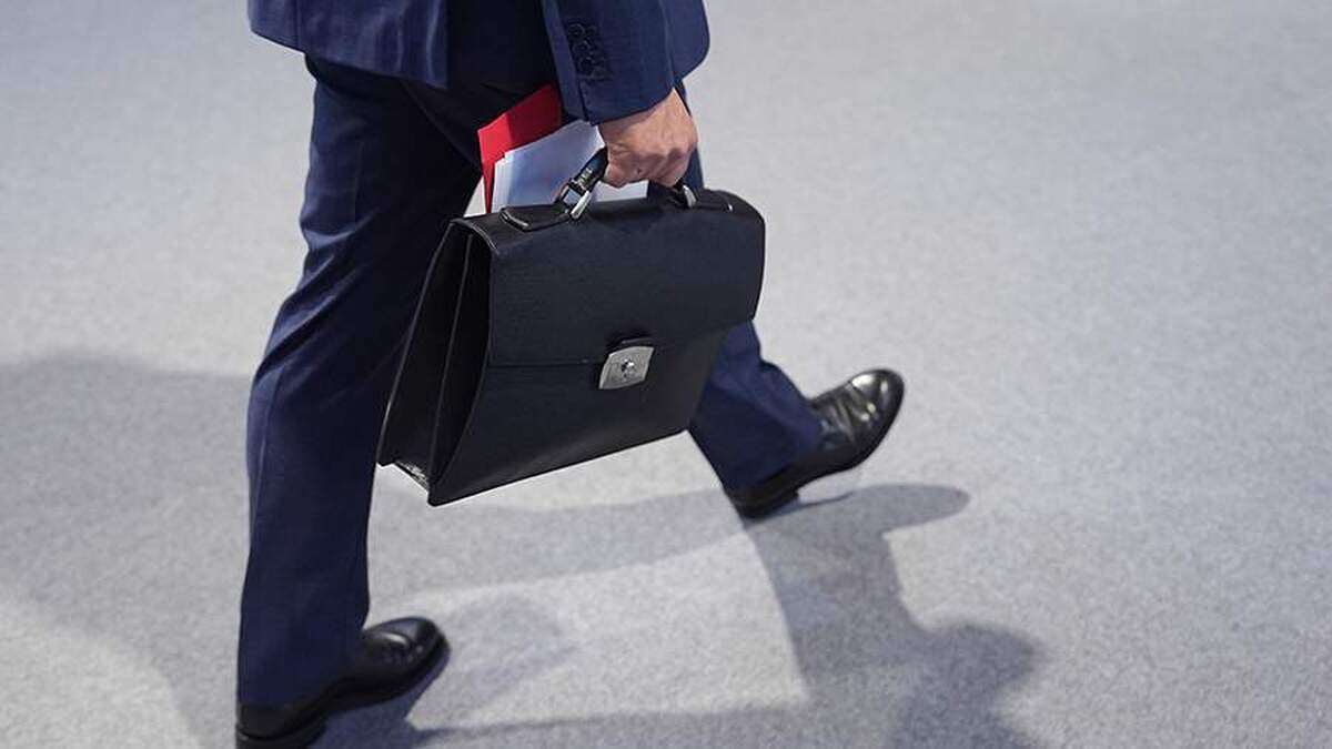 روسیه در سال ۲۰۲۴ از نظر تعداد میلیاردر‌های دلاری از بریتانیا پیشی خواهد گرفت.