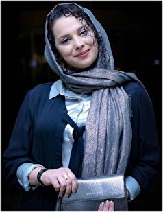 روشنک عجمیان و هیجانات نامناسب برای سنش  در باملندکه مرد و زنده شد