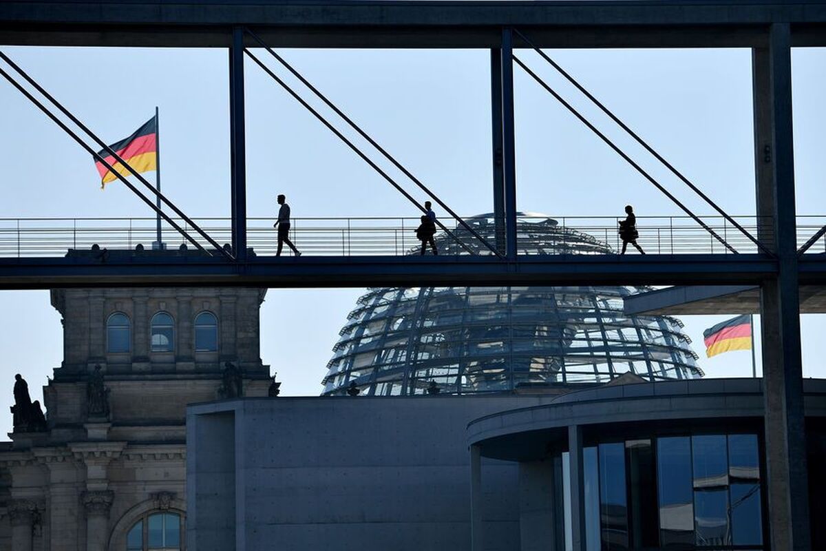 از هر سه شرکت آلمانی، یک شرکت قصد دارد سال آینده تعداد کارمندان خود را کاهش دهد