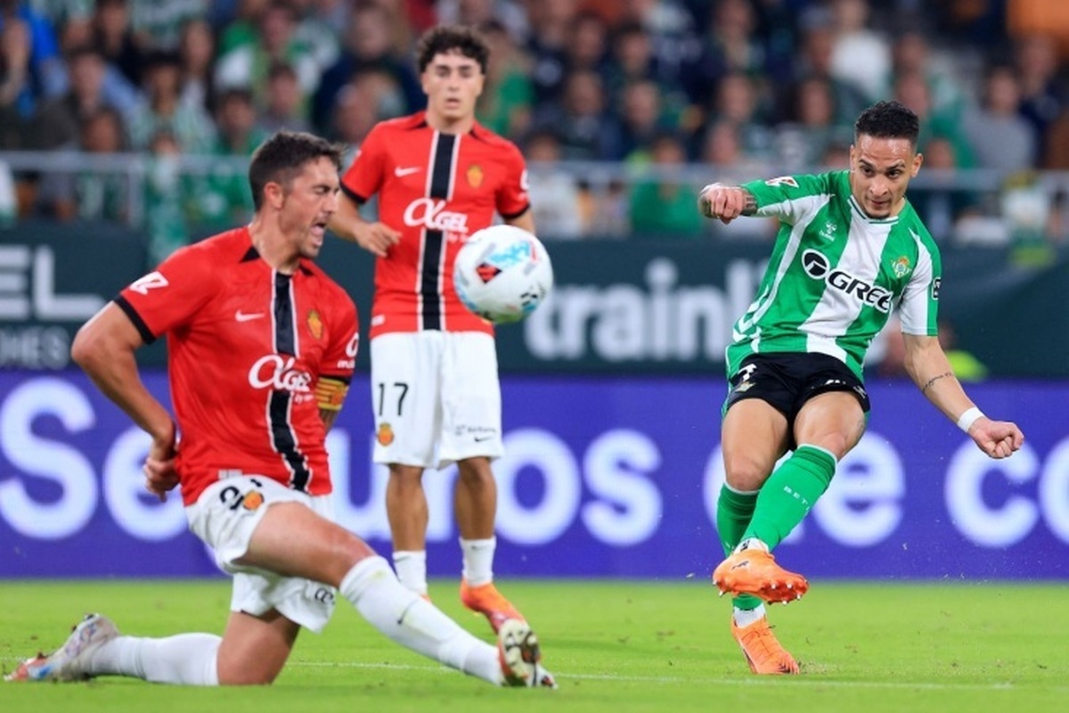 بتیس در هفته یازدهم لالیگا، مایورکا را در هم کوبید. آنتونی دو گل زد و یک پاس گل داد