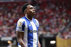 چلسی و تاتنهام هاتسپر به آگهخوا مهاجم پورتو نگاه می‌کنند