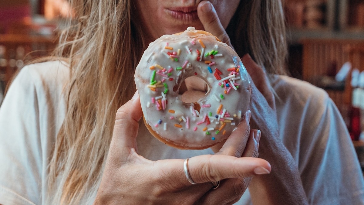 متخصص طب سالمندان، موسکالوف: اعتیاد به شیرینی باعث مرگ زودرس می‌شود