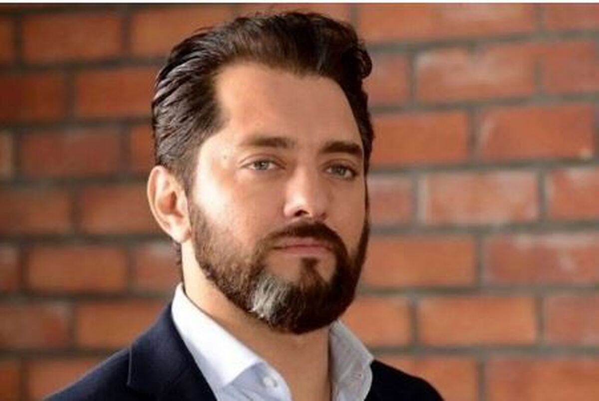 چهره خسته بهرام رادان و امیر جعفری در هواپیما غوغا کرد