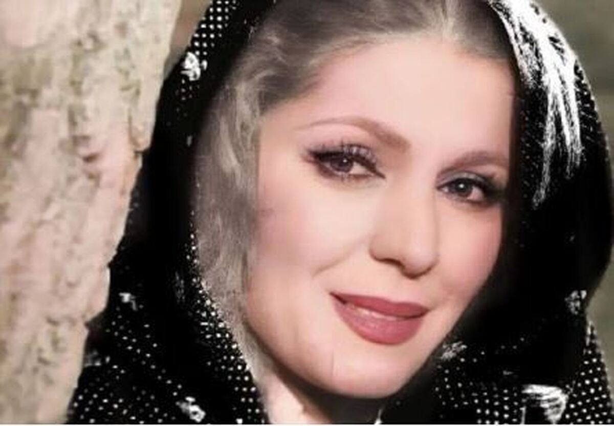 عکس نوستالژی از فروزان و امیر فخرالدین در یک اتوبوس