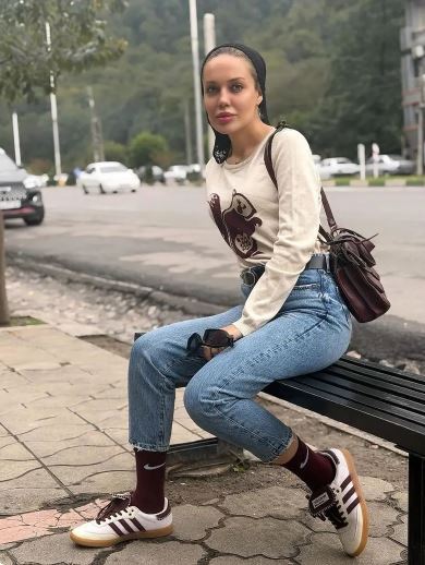 «آنجلینا جولی ایرانی» با تیپ تینیجر پسند کف خیابانهای برلین! +عکس «آنجلینا جولی ایرانی» با تیپ تینیجر پسند کف خیابانهای برلین! +عکس