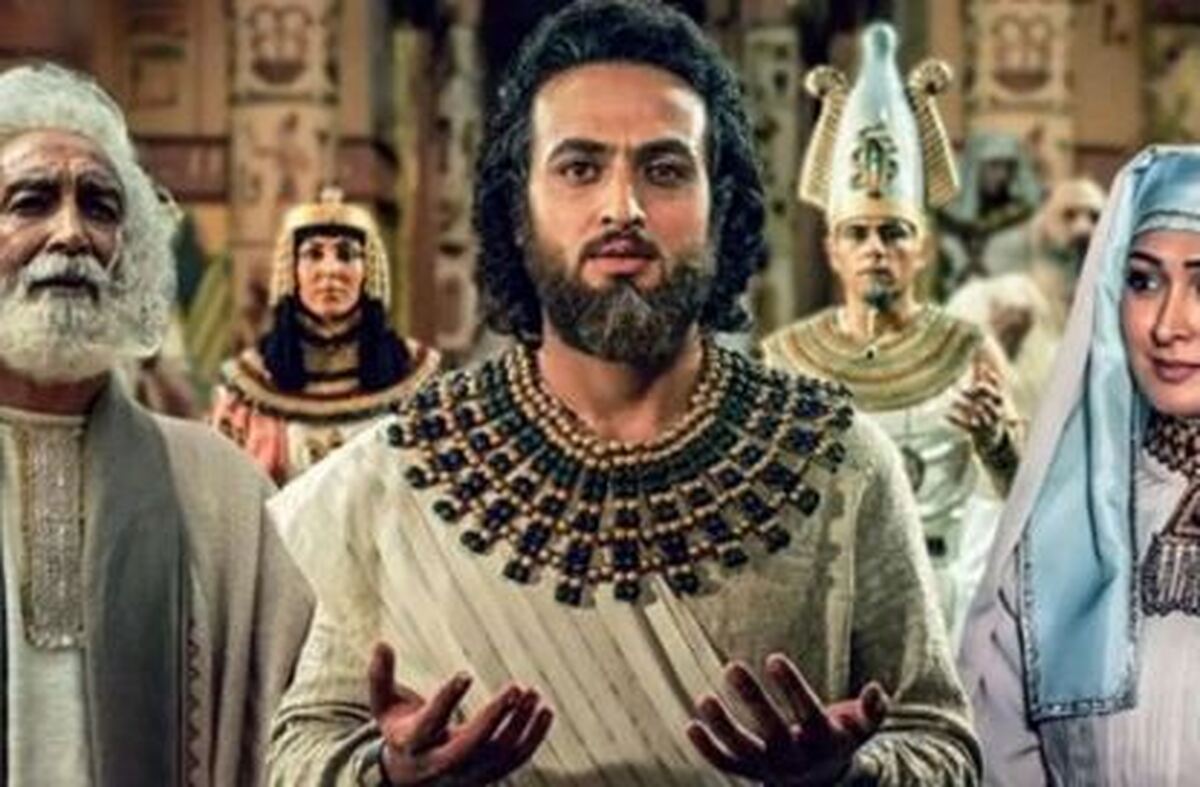 خوشحالی عجیب مصطفی زمانی بعد از دریافت سیمرغ بهترین بازیگر نقش اول +عکس