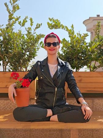 تصاویر یوگای پردیس احمدیه، جلوهای متفاوت از بازیگر سریال از یاد رفته تصاویر یوگای پردیس احمدیه، جلوهای متفاوت از بازیگر سریال از یاد رفته