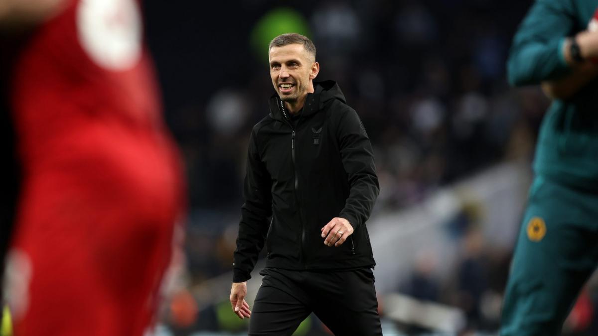 دو گزینه برای نیمکت ولورهمپتون