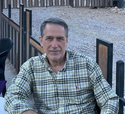 فرهاد جم، بازیگر سریال «همسران» پس از ۳۱ سال و در سن ۵۹ سالگی فرهاد جم، بازیگر سریال «همسران» پس از ۳۱ سال و در سن ۵۹ سالگی