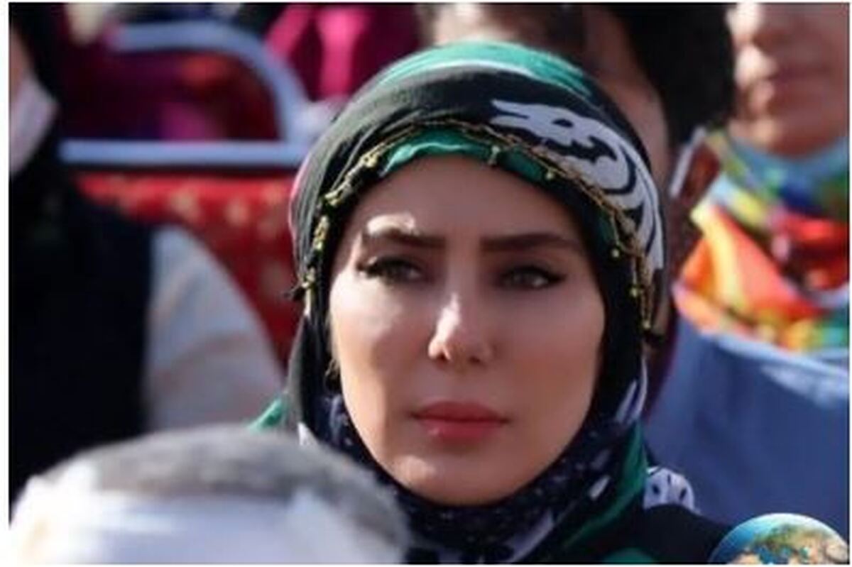 عکس‌های دیدنی شیدا یوسفی از سریال بامداد خمار با وسایل جالب قدیمی، خمره و کوزه‌های سفالی وسایل کشاورزی، سینی مسی...