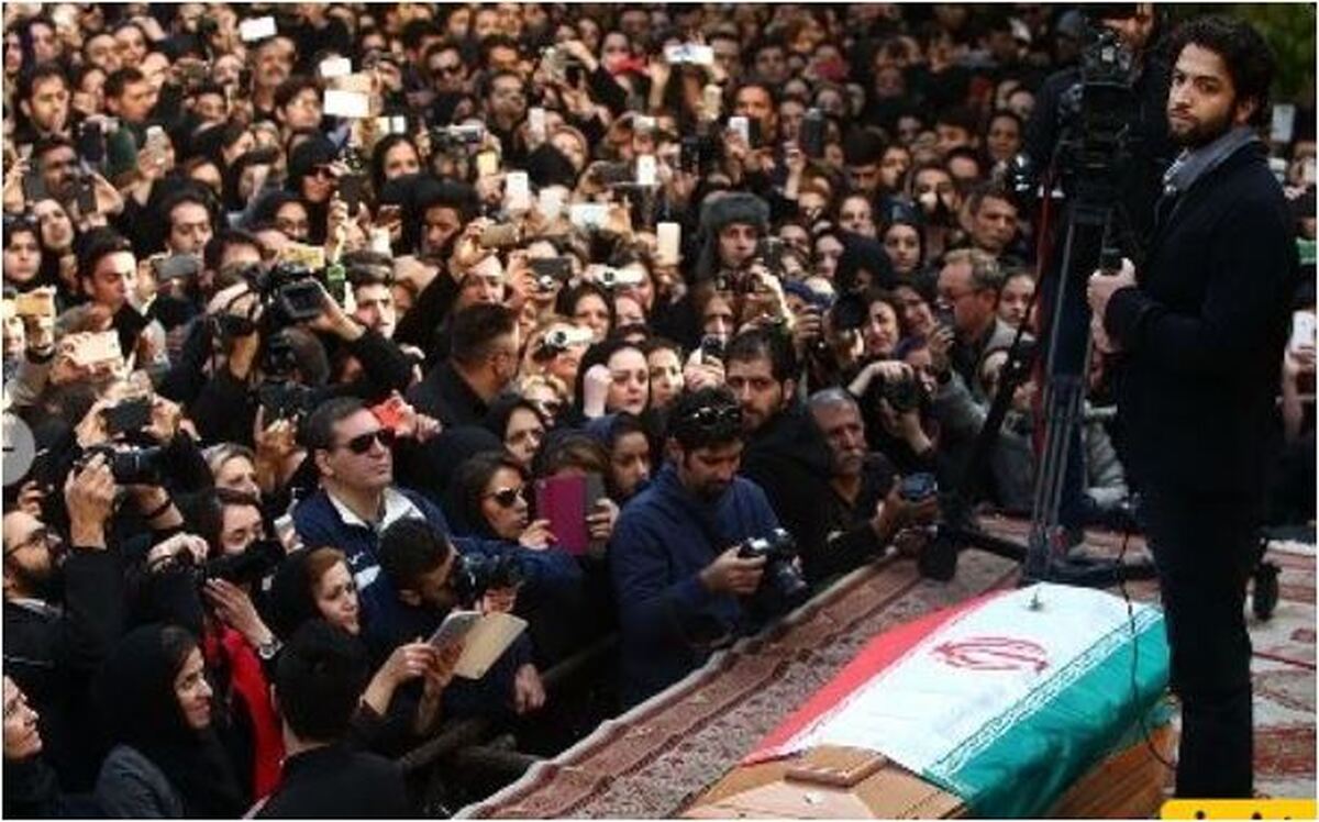 خداحافظی بازیگران و هنرمندان و مردم با مرتضی پاشایی +تصاویر