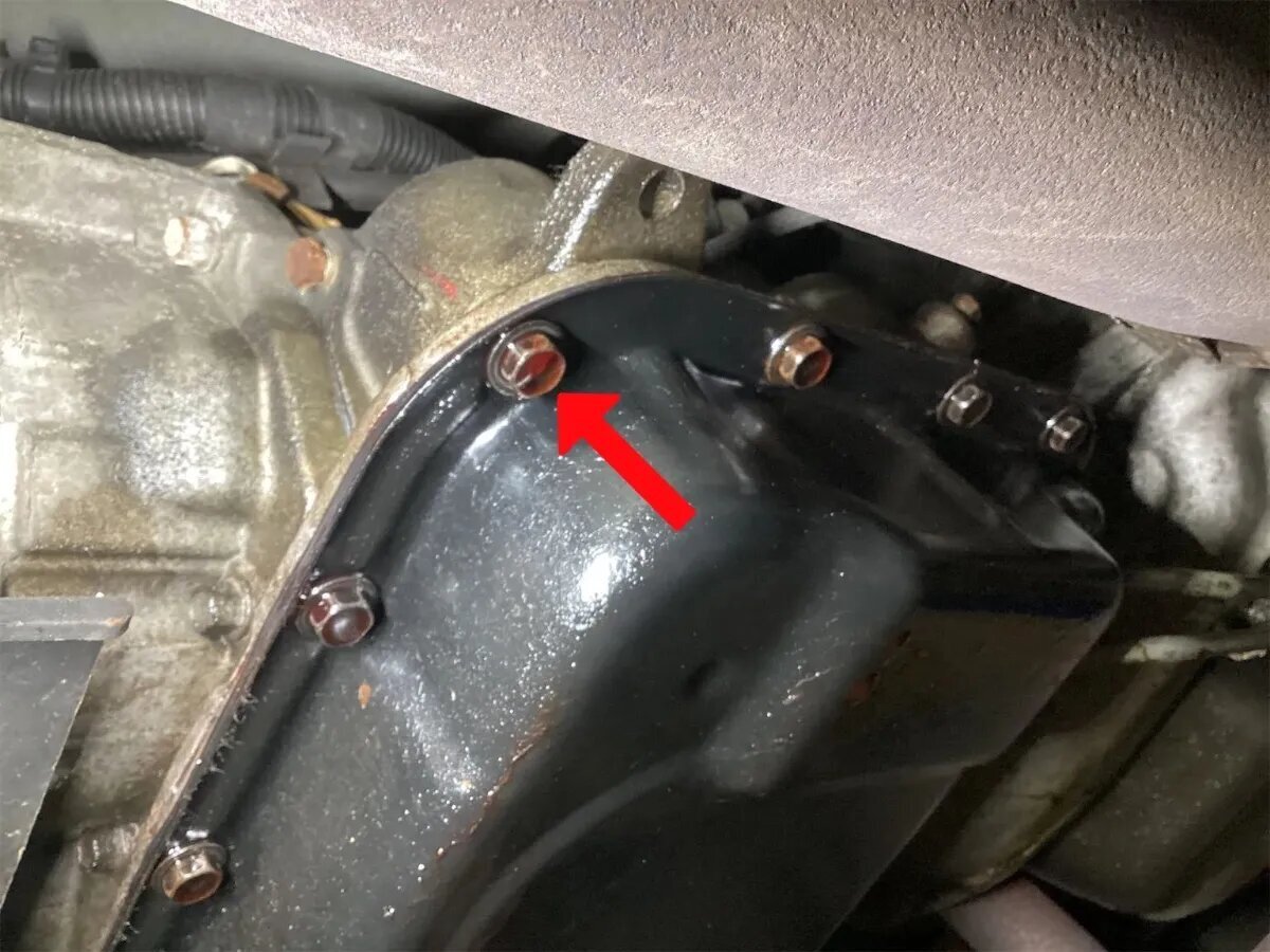 همه چیز درباره علل و راهکار برای رفع روغن ریزی گیربکس