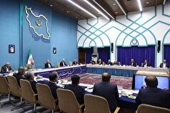 برگزاری نشست بهره‌برداری حداکثری از ظرفیت‌های اقتصادی استان‌های مرزی با حضور پزشکیان و قالیباف