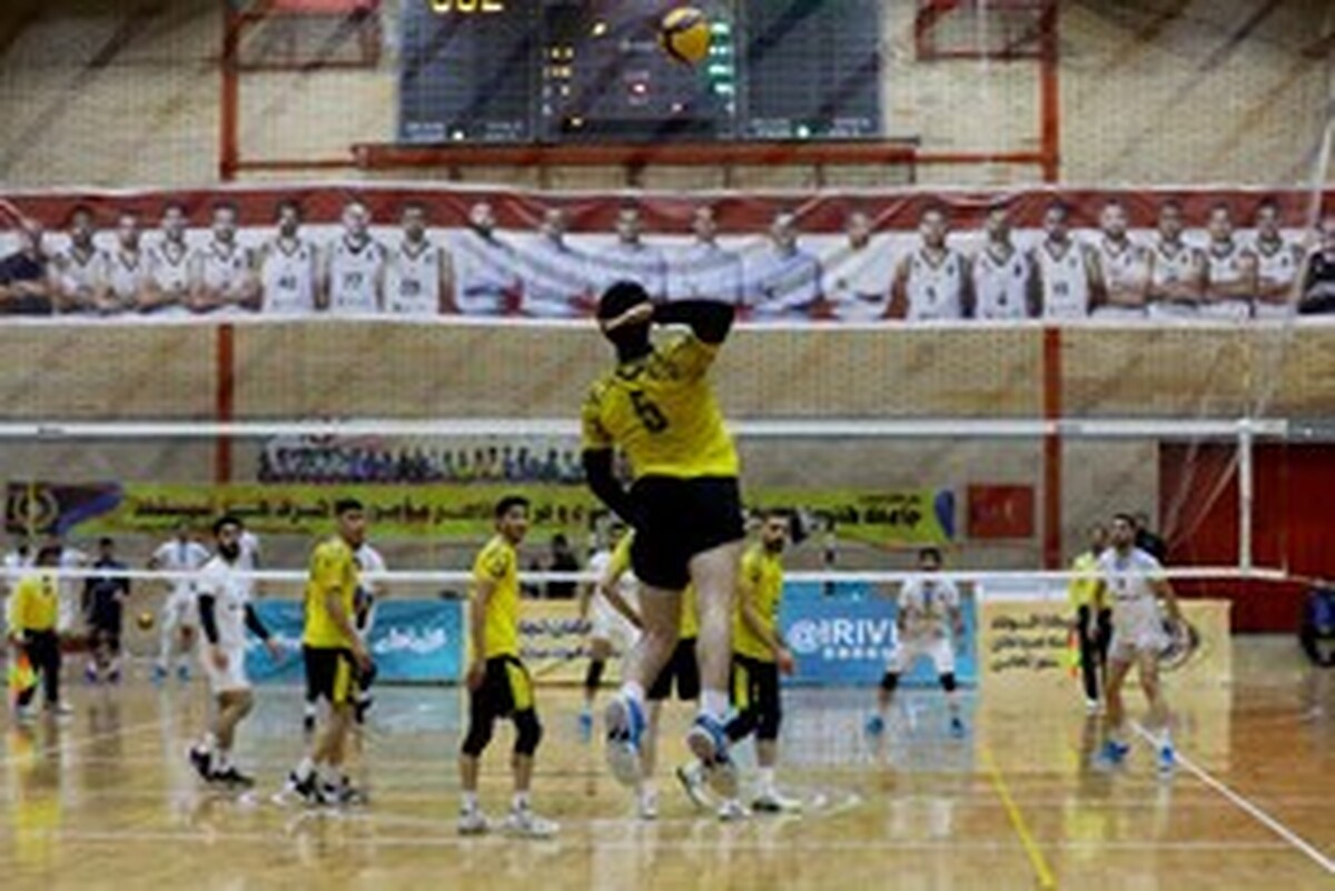 تساوی تیم‌های والیبال سپاهان و پیکان در دیدار تدارکاتی پیش‌فصل