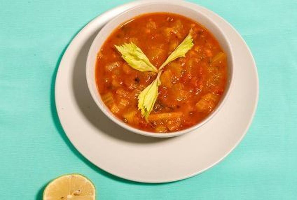 برای افراد رژیمی این سوپ سبزیجات خوشمزه را آماده کنید