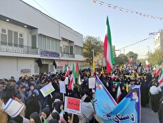 حضور حماسی و پرشور مردم قم در راهپیمایی یوم‌الله ۱۳ آبان