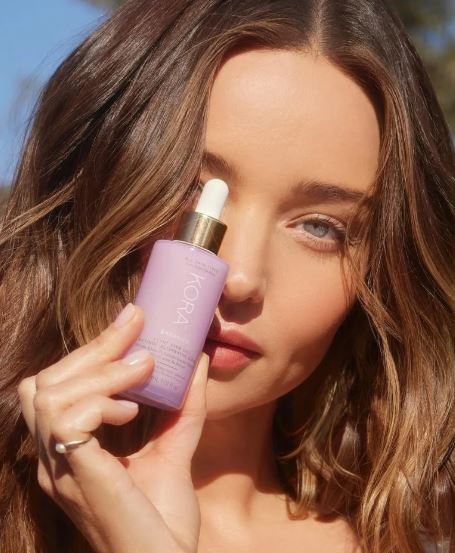 میراندا کِر، مدل شناختهشده استرالیایی روتین پوستی خود را لو داد! میراندا کِر، مدل شناختهشده استرالیایی روتین پوستی خود را لو داد!