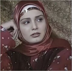 لباس عروس پوشیده و محجبه مرجانه محتشم با آرایش ساده و ملیح