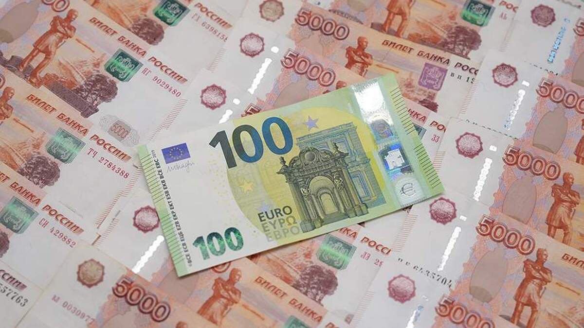 غرب نسبت به احتمال پرداخت غرامت به روسیه به خاطر درگیری در اوکراین هشدار داده است.