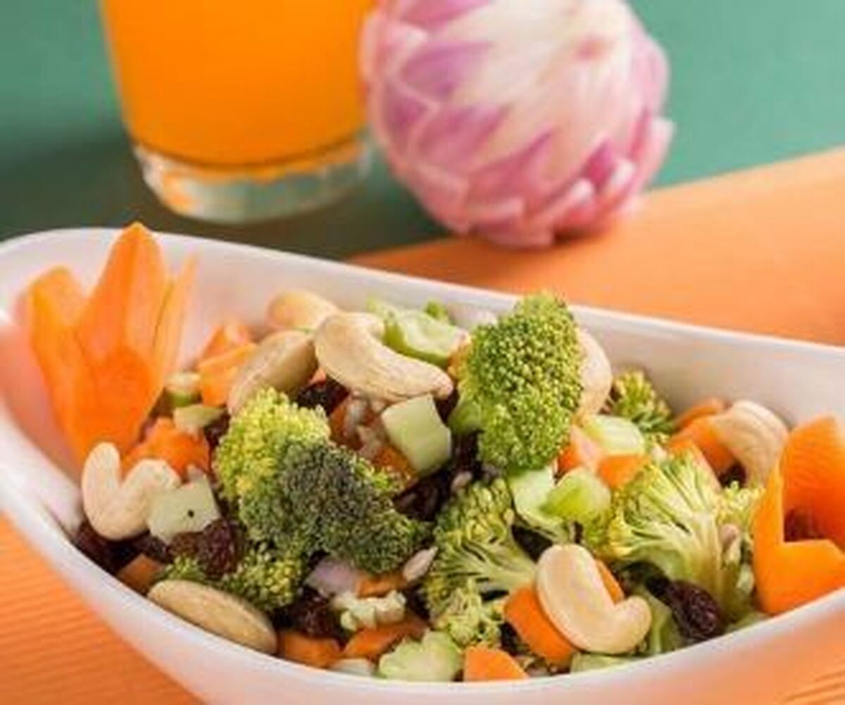 برای مهمان هایتان این سالاد ادایی سیسیلی را آماده کنید