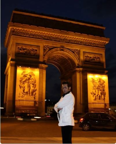 حسام نواب صفوی: من که عشقی ندیدم! / سفر آقای بازیگر به پاریس حسام نواب صفوی: من که عشقی ندیدم! / سفر آقای بازیگر به پاریس