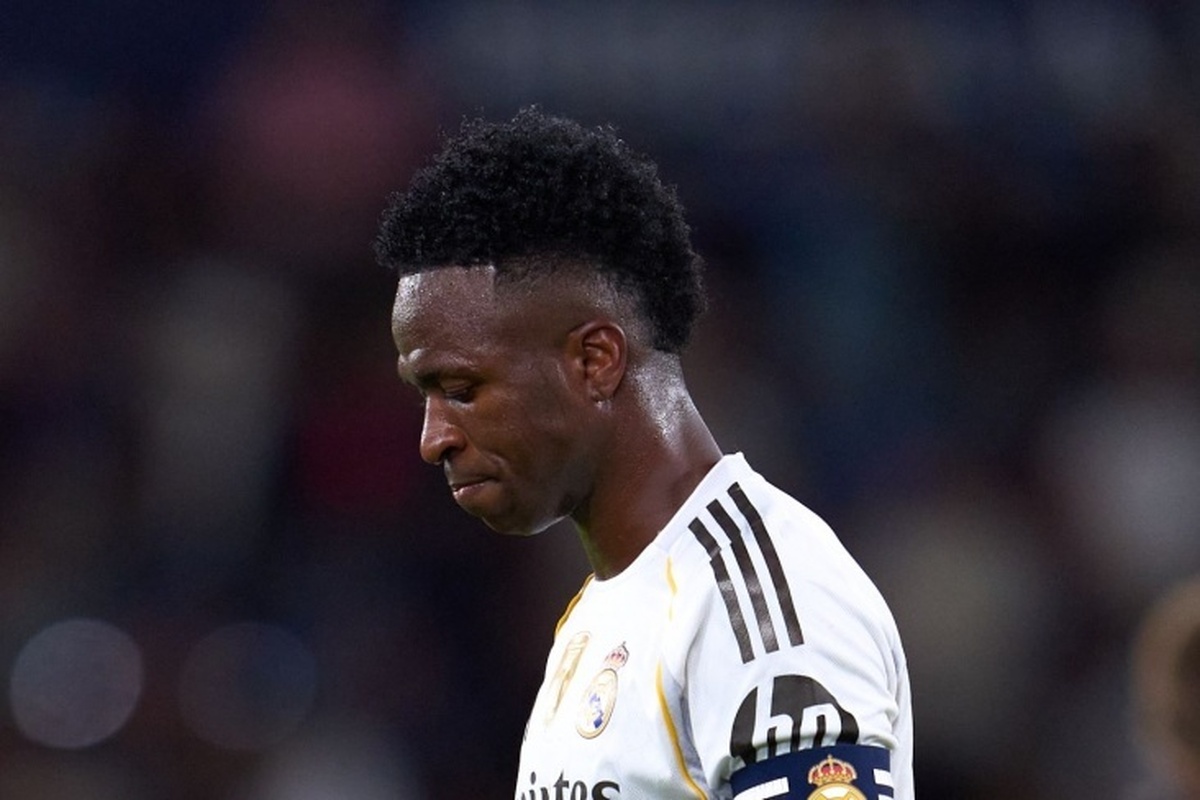 آنچلوتی در مورد واکنش جنجالی وینیسیوس به تعویض شدنش در ال کلاسیکو اظهار نظر کرد