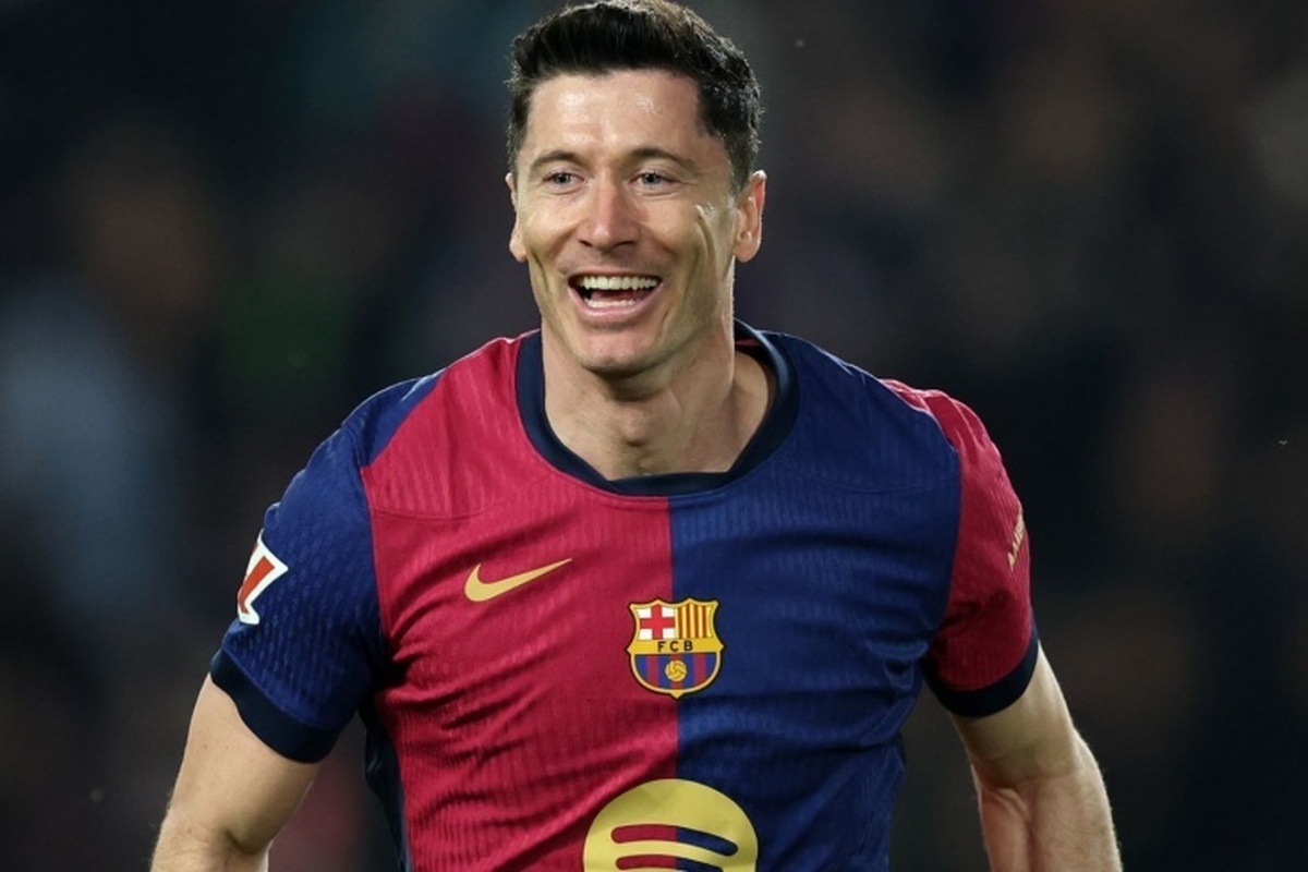 لواندوفسکی، مهاجم بارسلونا، این سوال را مطرح کرده که آیا می‌تواند عملکرد فصل گذشته خود را تکرار کند یا خیر