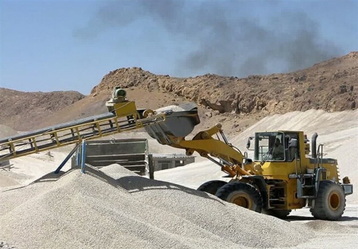 ۱۲ واحد معدنی راکد استان بوشهر احیا شد