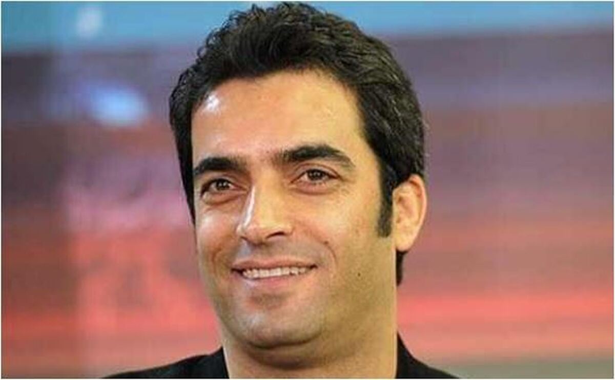 فوتبال حرفه‌ای منوچهر هادی و سیدجواد هاشمی برای کمک به خیریه