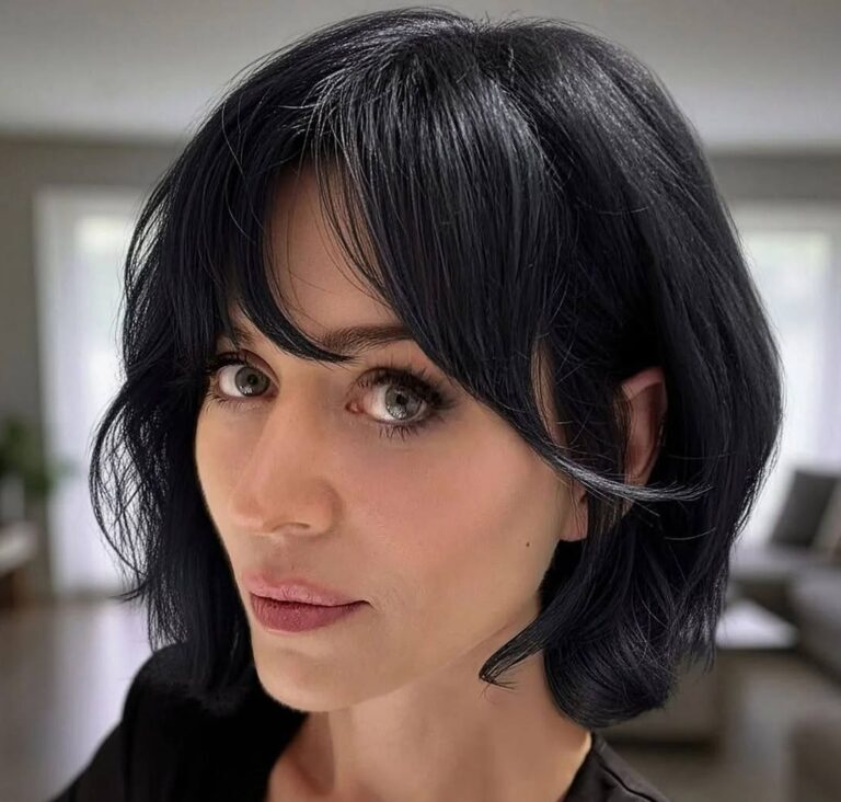 هازال تورسان با رنگ موی جدیدش یک آدم دیگه شد! +عکس هازال تورسان با رنگ موی جدیدش یک آدم دیگه شد! +عکس