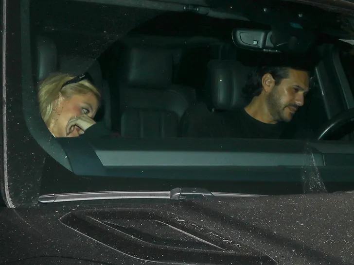 دیدار مخفیانه سیدنی سوئینی و نامزد سابقش بعد از مدتها دیدار مخفیانه سیدنی سوئینی و نامزد سابقش بعد از مدتها