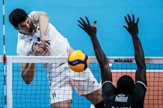 لژیونر ایرانی والیبال بعد از چند روز دست و پنجه نرم کردن با مرگ تسلیم شد! لژیونر ایرانی والیبال بعد از چند روز دست و پنجه نرم کردن با مرگ تسلیم شد!