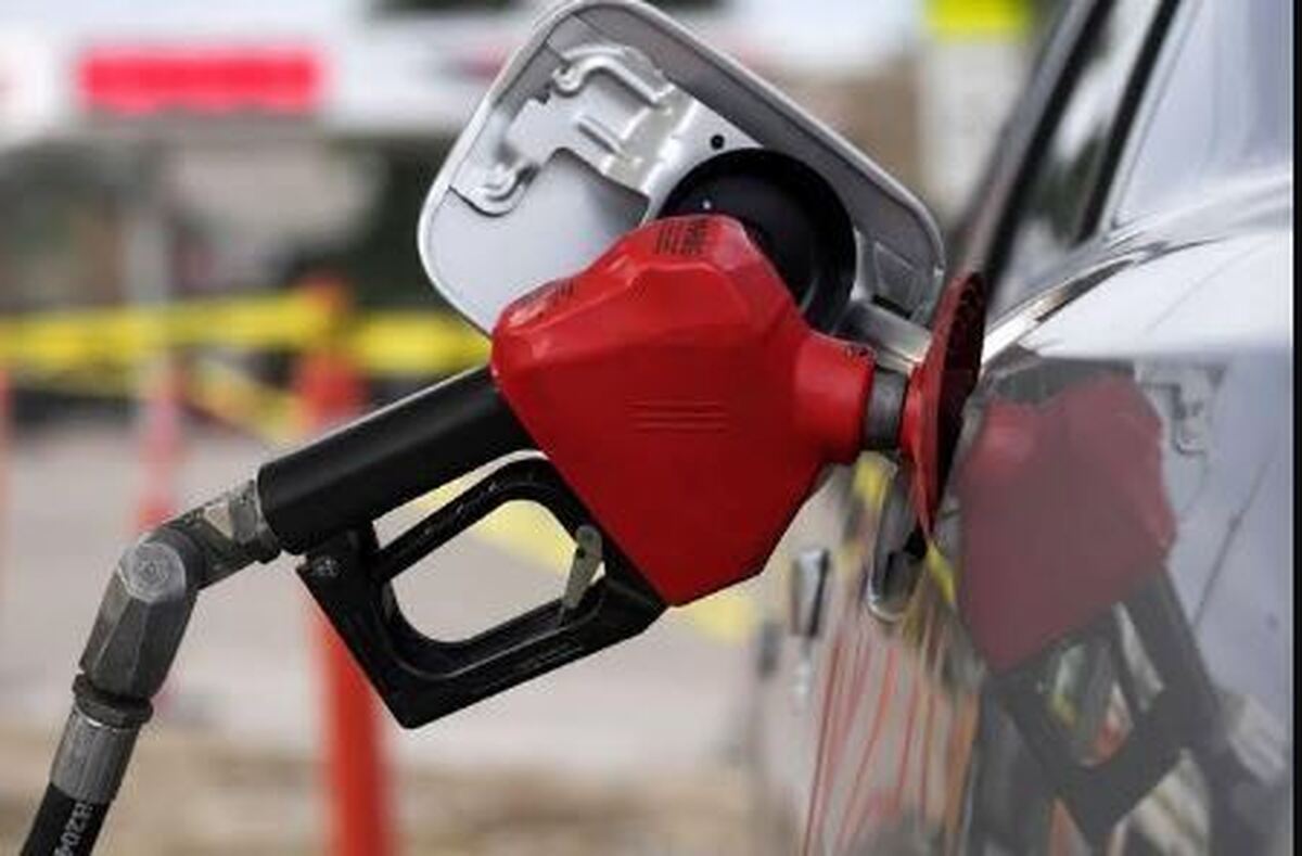 امسال قیمت بنزین سهمیه‌ای ۶۰ و ۱۰۰ لیتری تغییر نمی‌کند