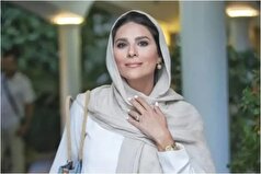 شنل با کلاس و دورنگ سحر دولتشاهی مورد توجه قرار گرفت /با کمترین دوخت و برش.. فقط دو تا آستین به‌ی پارچه وصل کردن