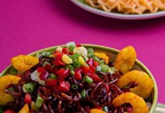 دستور تهیه خوراک نودل و میگو برای شام