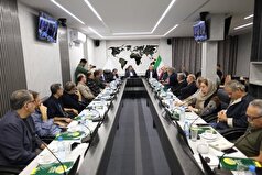 نشست هم‌اندیشی جمعی از سینماگران کشور و استاندار کرمان برگزار شد