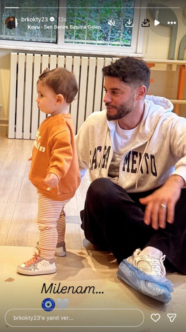 ذوق برک اکتای از دیدن شیرین کاریهای دخترش! +عکس ذوق برک اکتای از دیدن شیرین کاریهای دخترش! +عکس