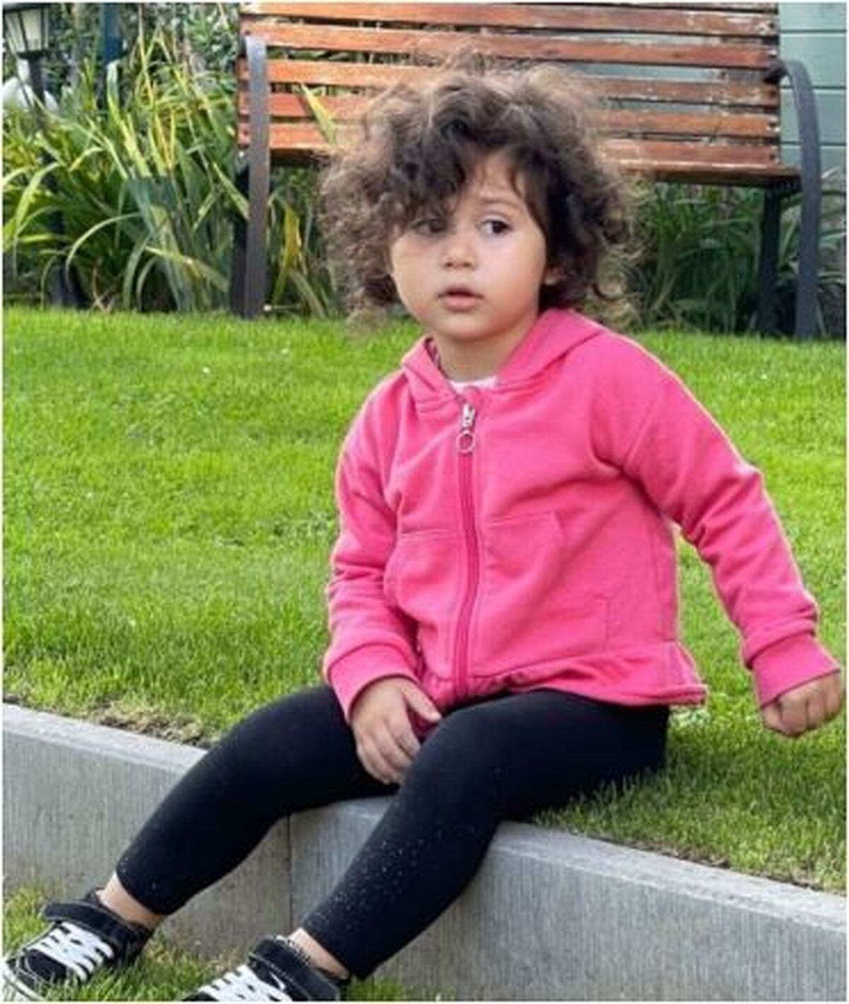 دلبری‌های دوست داشتنی نبات استخری قبل خواب برای مادر با حوصله اش! /آقای بازیگر با این دختر اصلا پیر نمیشه!