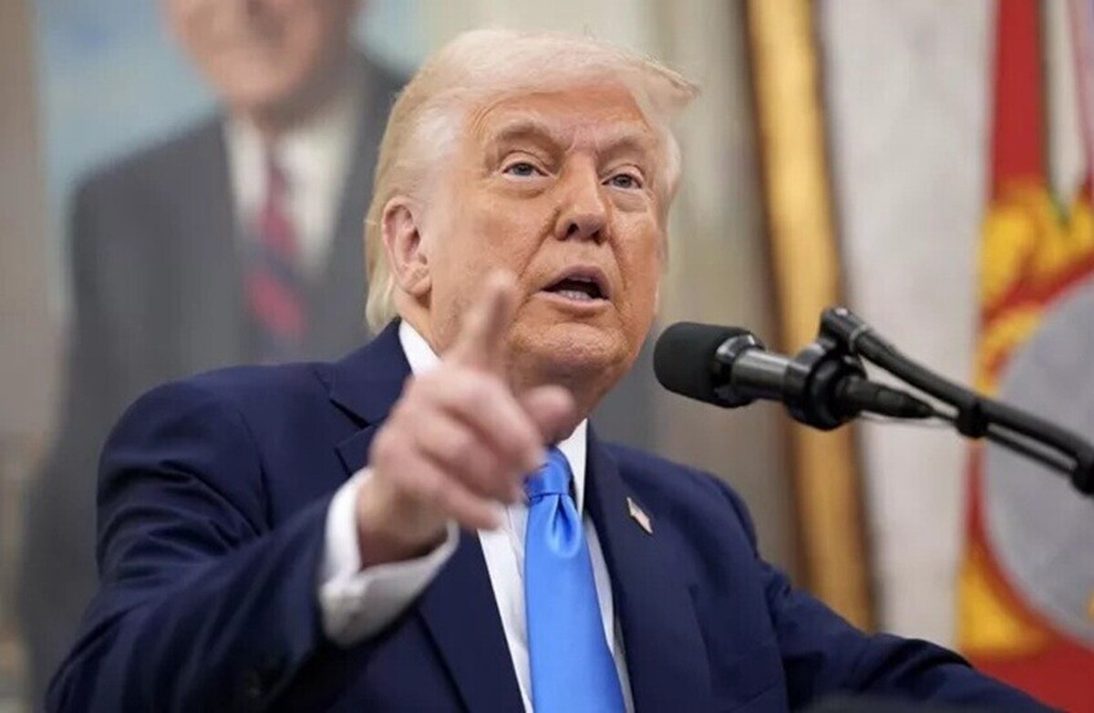 دموکرات‌های آمریکا از ترامپ خواستند تا برای پایان دادن به تعطیلی دولت، جلسه فوری تشکیل دهد