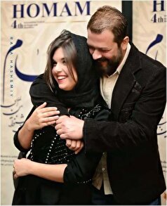 نگاهی به استایل نیمه سنتی و خانومی نفس بازغی در یک جشنواره هنری/چقدر این تیپ بهش میاد!