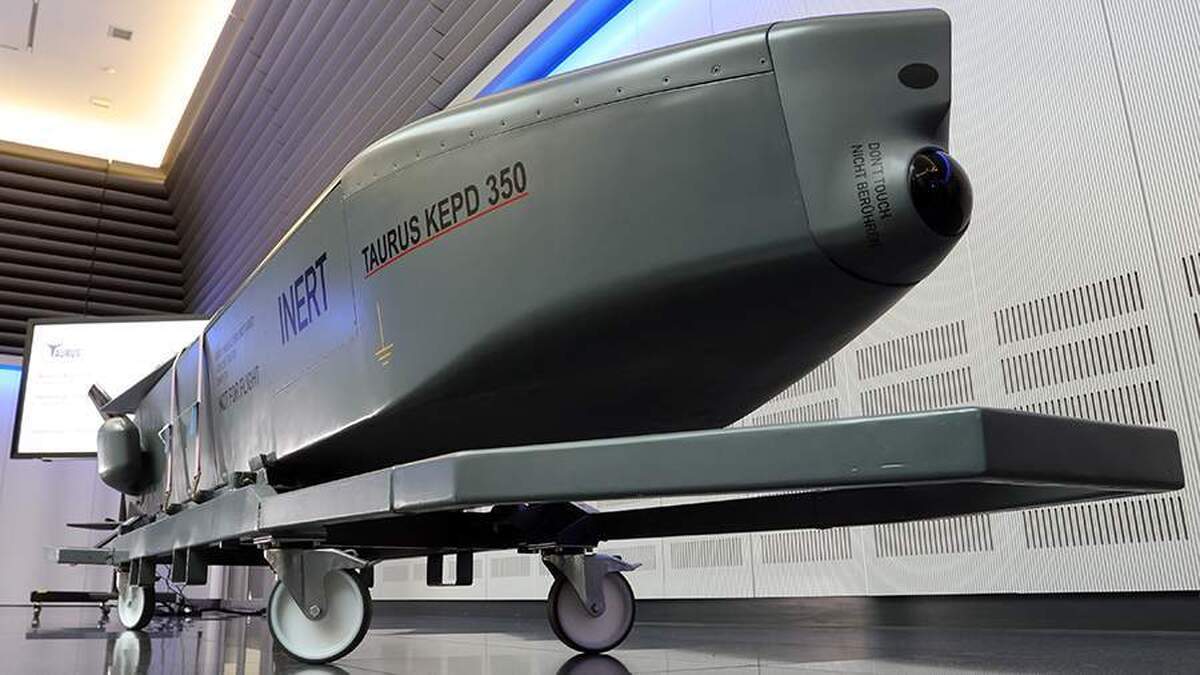 رسانه‌ها گزارش دادند که آلمان از عرضه موشک‌های تاروس به اوکراین خودداری کرده است.