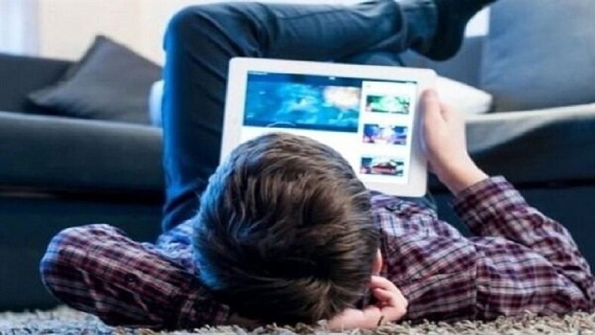 بازنمایی جنسیت در فضای مجازی؛ چالش‌های نوظهور هویت‌یابی نوجوانان