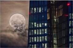 وقتی که ماه و مهتاب خانم به مهمانی زمین می‌آیند