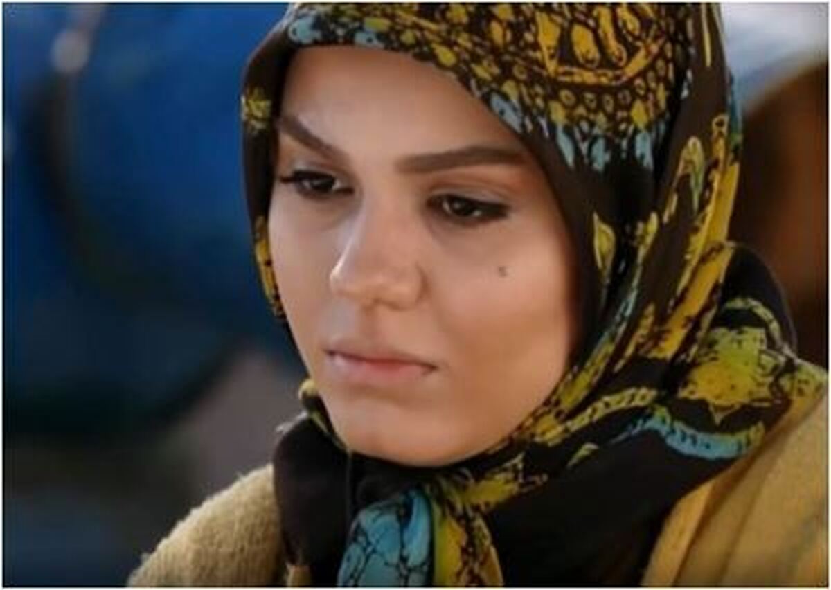 حس و حال آزاده زارعی در حال قدم زدن کنار دریای خزر؛ آزاد و رها دور از آلودگی شهری