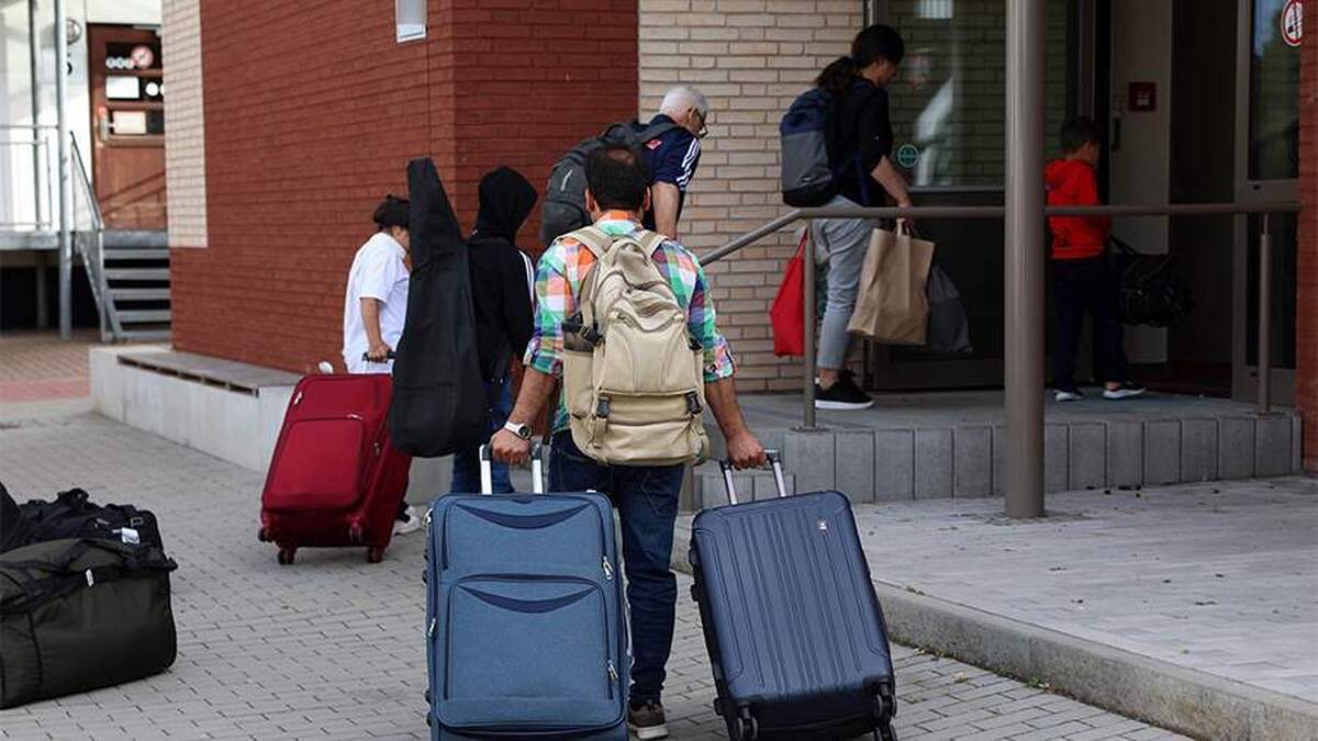 در آلمان، به پناهندگان افغان پیشنهاد شد که در ازای انصراف داوطلبانه از ویزای خود، در ازای دریافت پول، درخواست پناهندگی خود را لغو کنند.