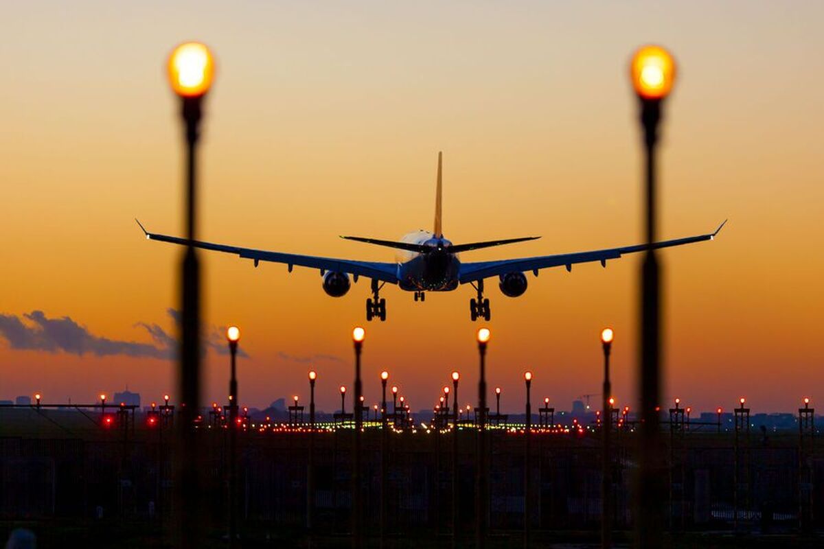 به دلیل تعطیلی دولت، بیش از ۸۰۰ پرواز در آمریکا لغو شده است