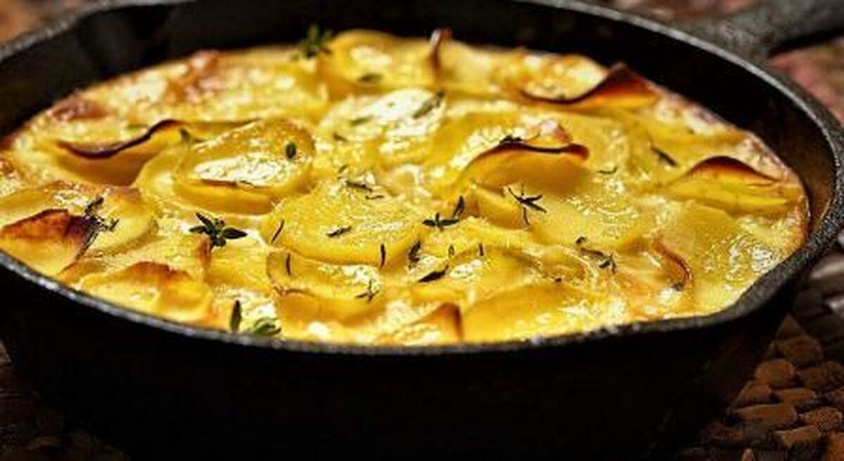 رسپی تهیه گراتن سوسیس و سیب زمینی