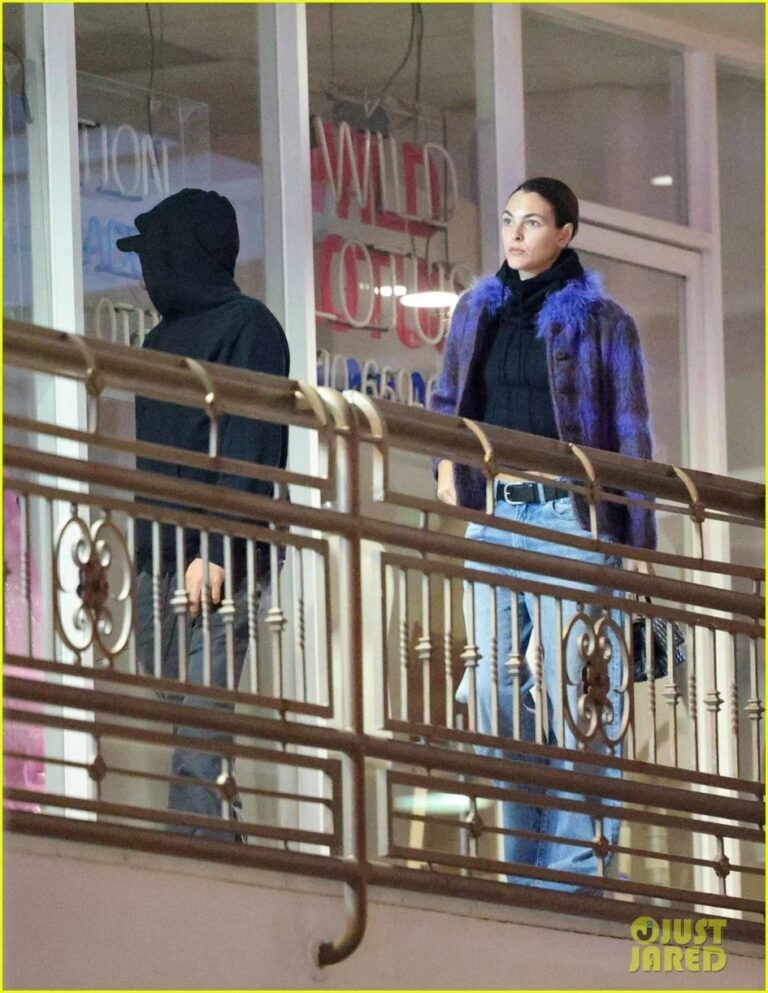 شام آرام و رمانتیک لئوناردو دیکاپریو و یک مدل ۲۷ ساله در رستوران معروف سلبریتیها شام آرام و رمانتیک لئوناردو دیکاپریو و یک مدل ۲۷ ساله در رستوران معروف سلبریتیها