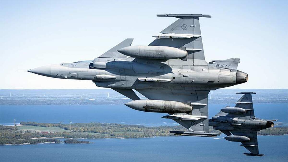 اوکراین و سوئد تفاهم‌نامه‌ای در مورد تولید جنگنده‌های گریپن امضا کردند.